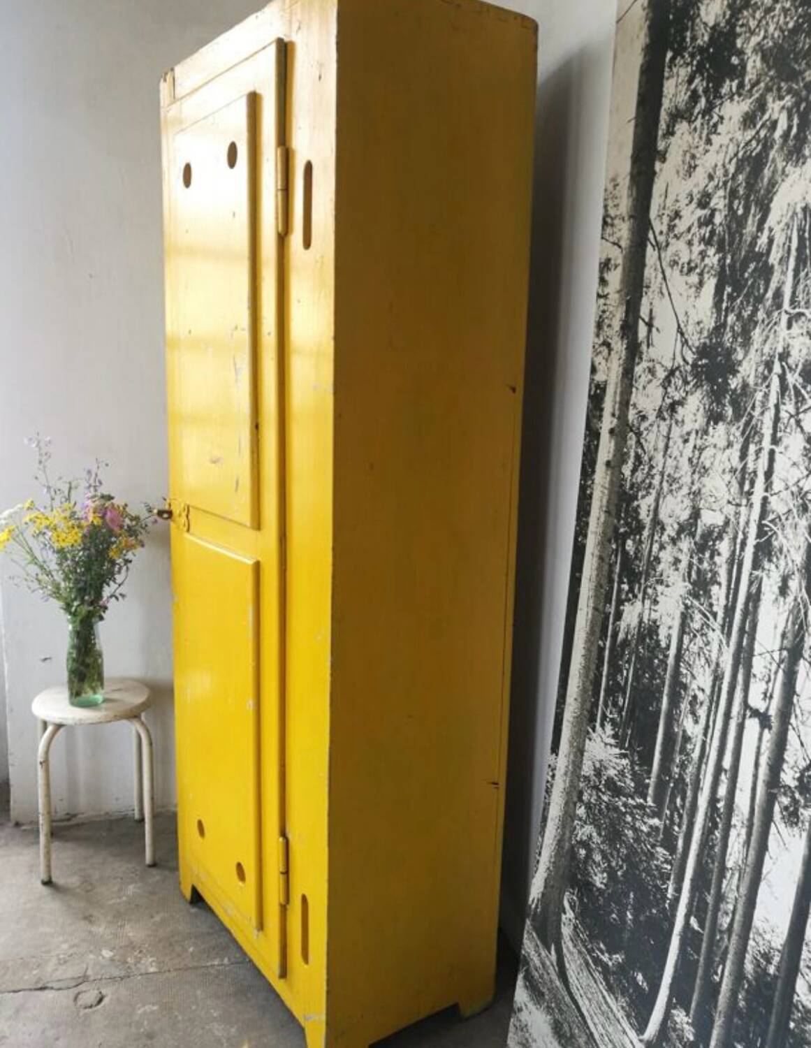 Armoire en sapin des années 20