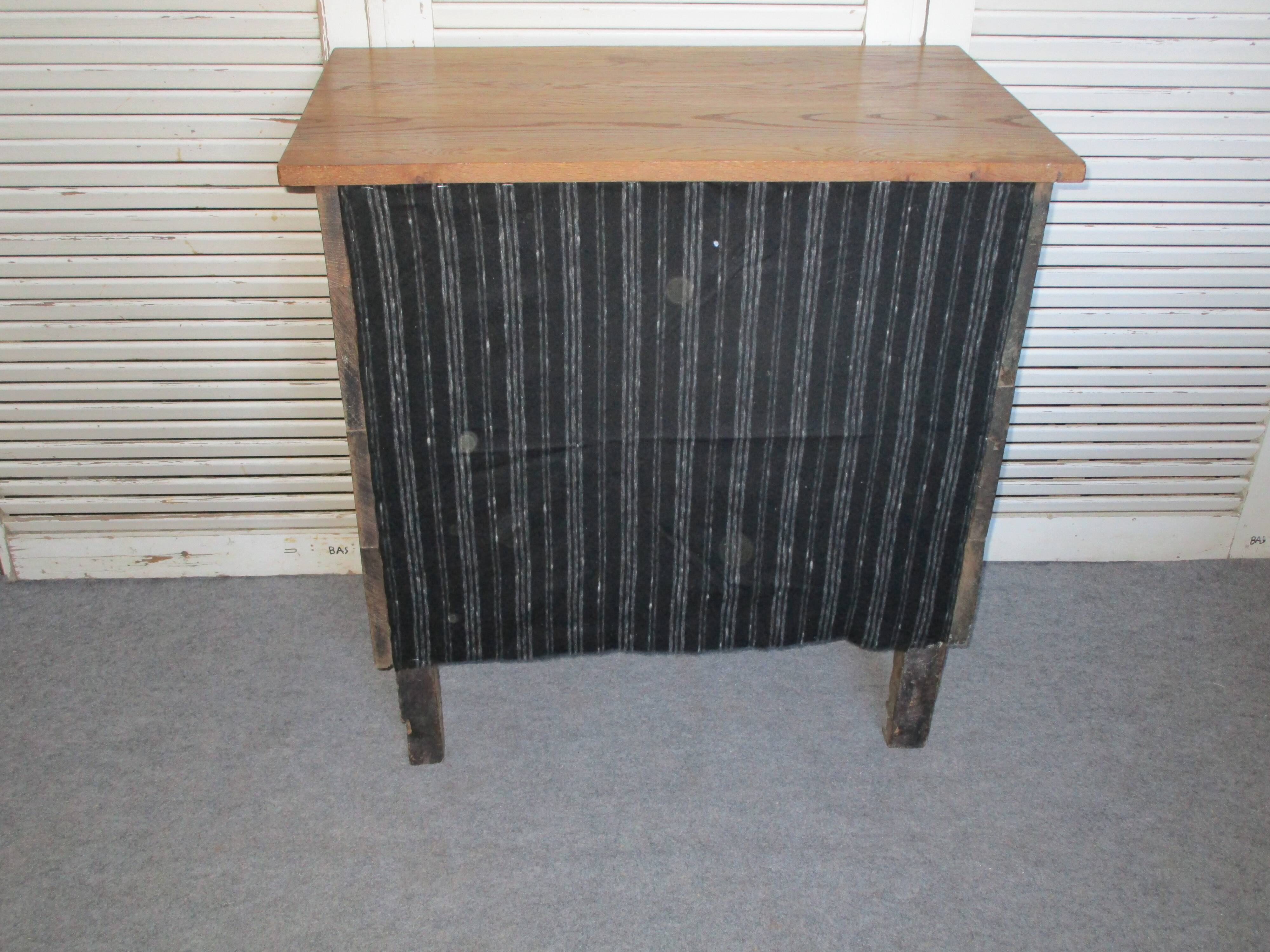 Old chest of drawers