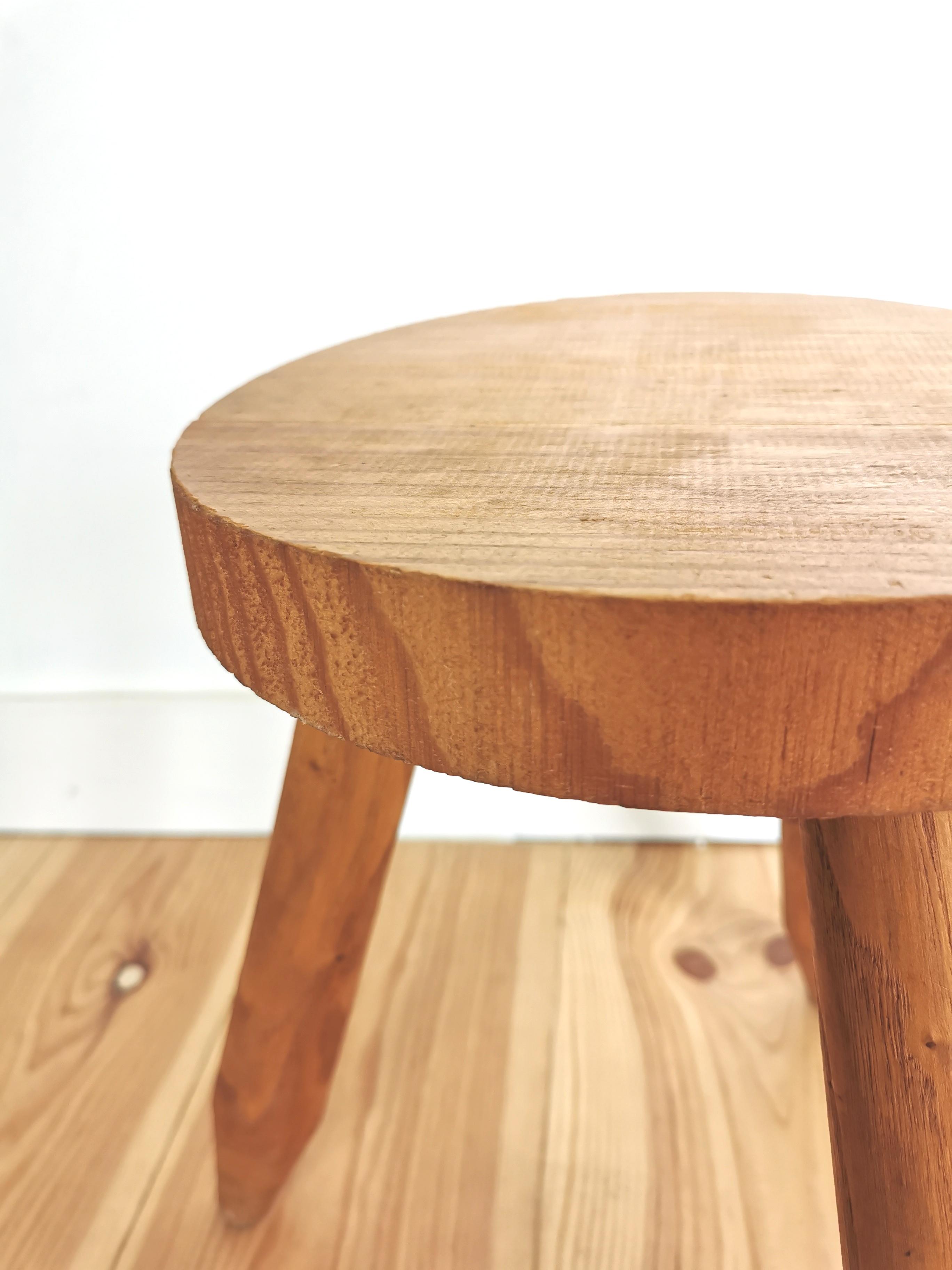 Tripod stool