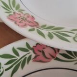 Set of 8 vintage earthenware plates