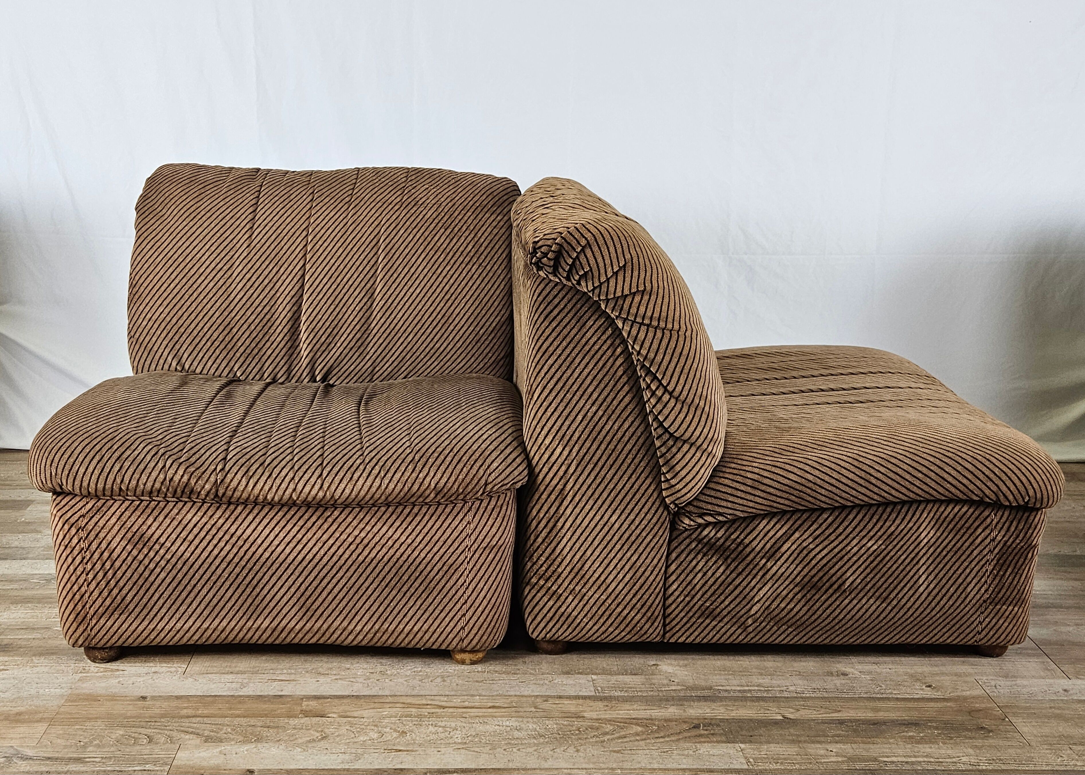 Five-seater corner modular sofa from 70s