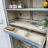 Armoire parisienne en bois