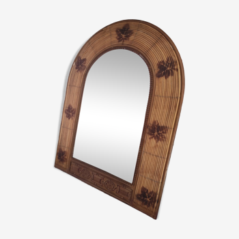 Miroir arche vintage en rotin miel moyen décor brûlé feuille et métal