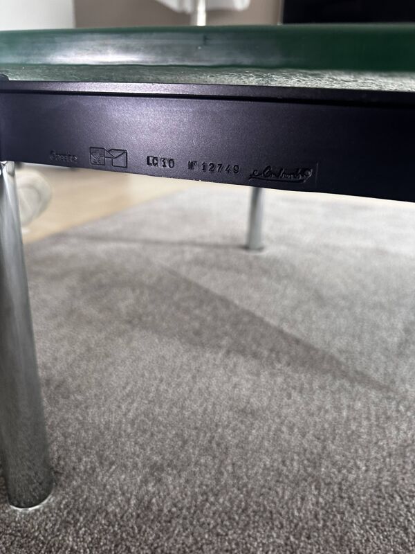 Table basse Le Corbusier