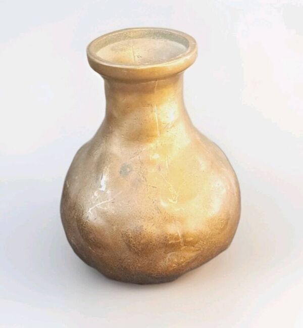 Ancien petit vase en bronze
