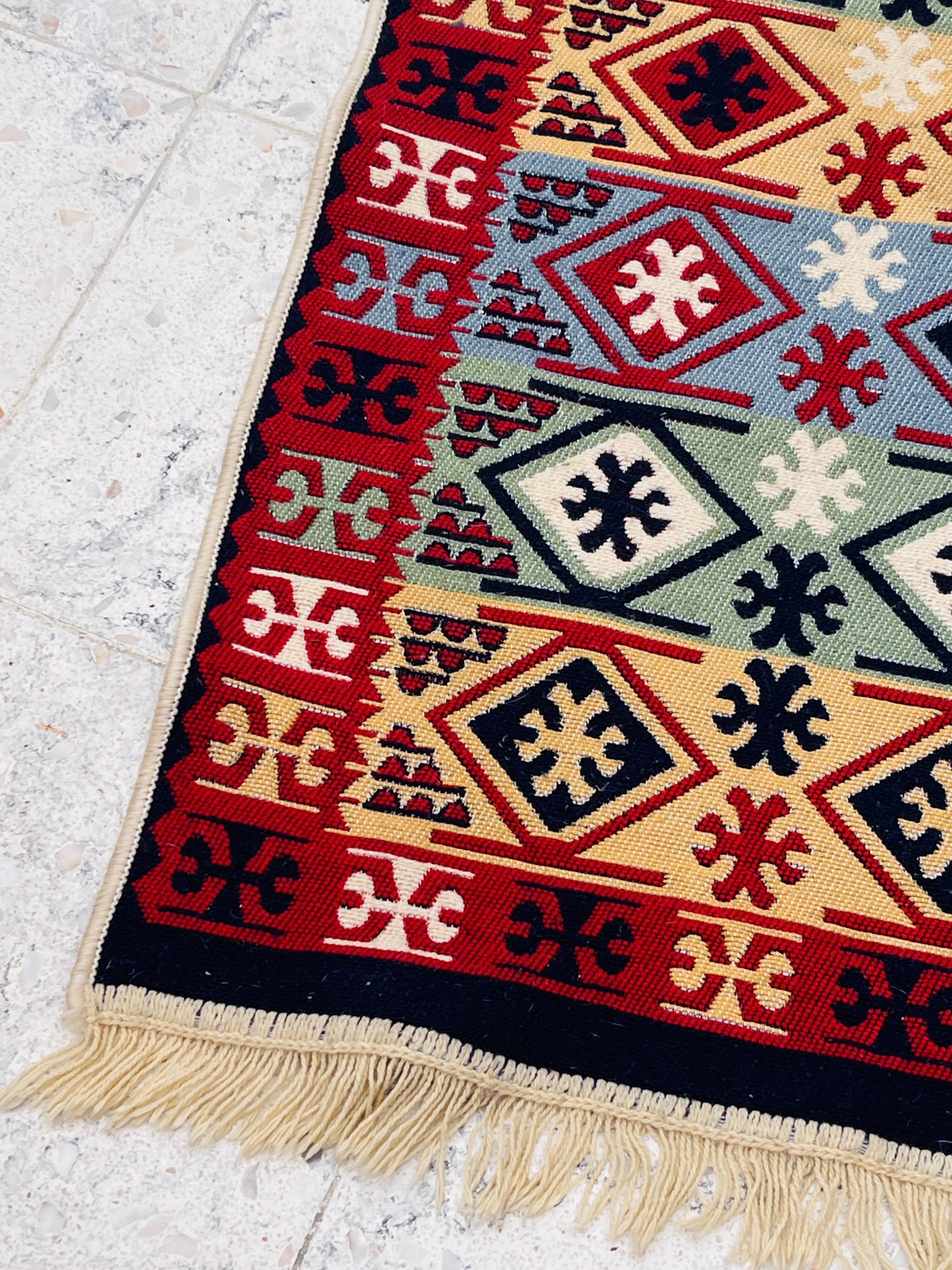 Reversible vintage rug