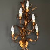 Spike wall light