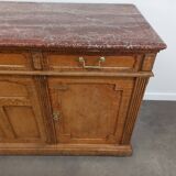 Marble top store bank