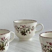 Pagnossin earthenware floral coffee cups, Treviso, Italy.