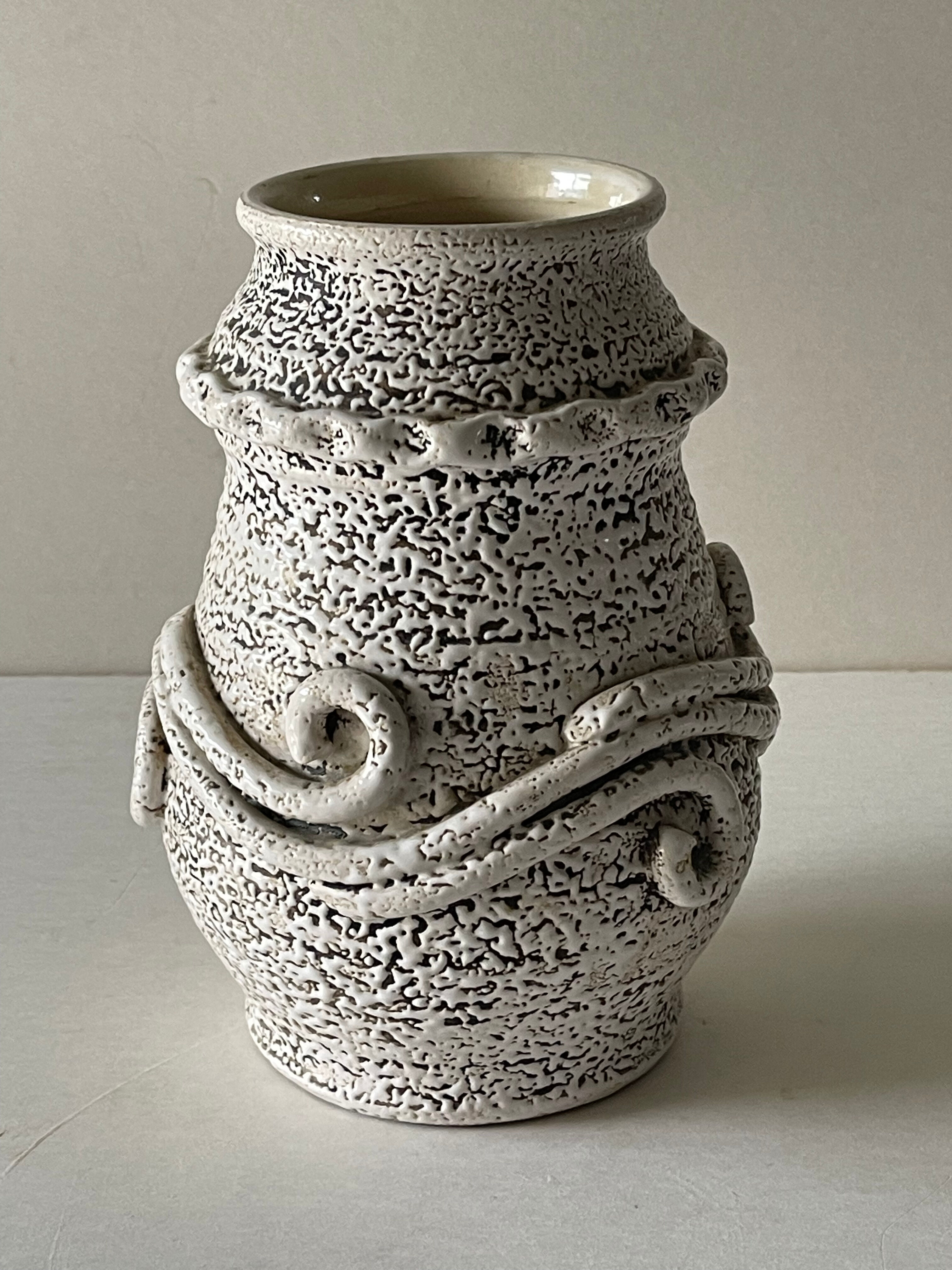 Art Deco crisp earthenware vase, Primavera, Cab, Besnard