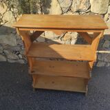 Cabinet shelves in solid pine