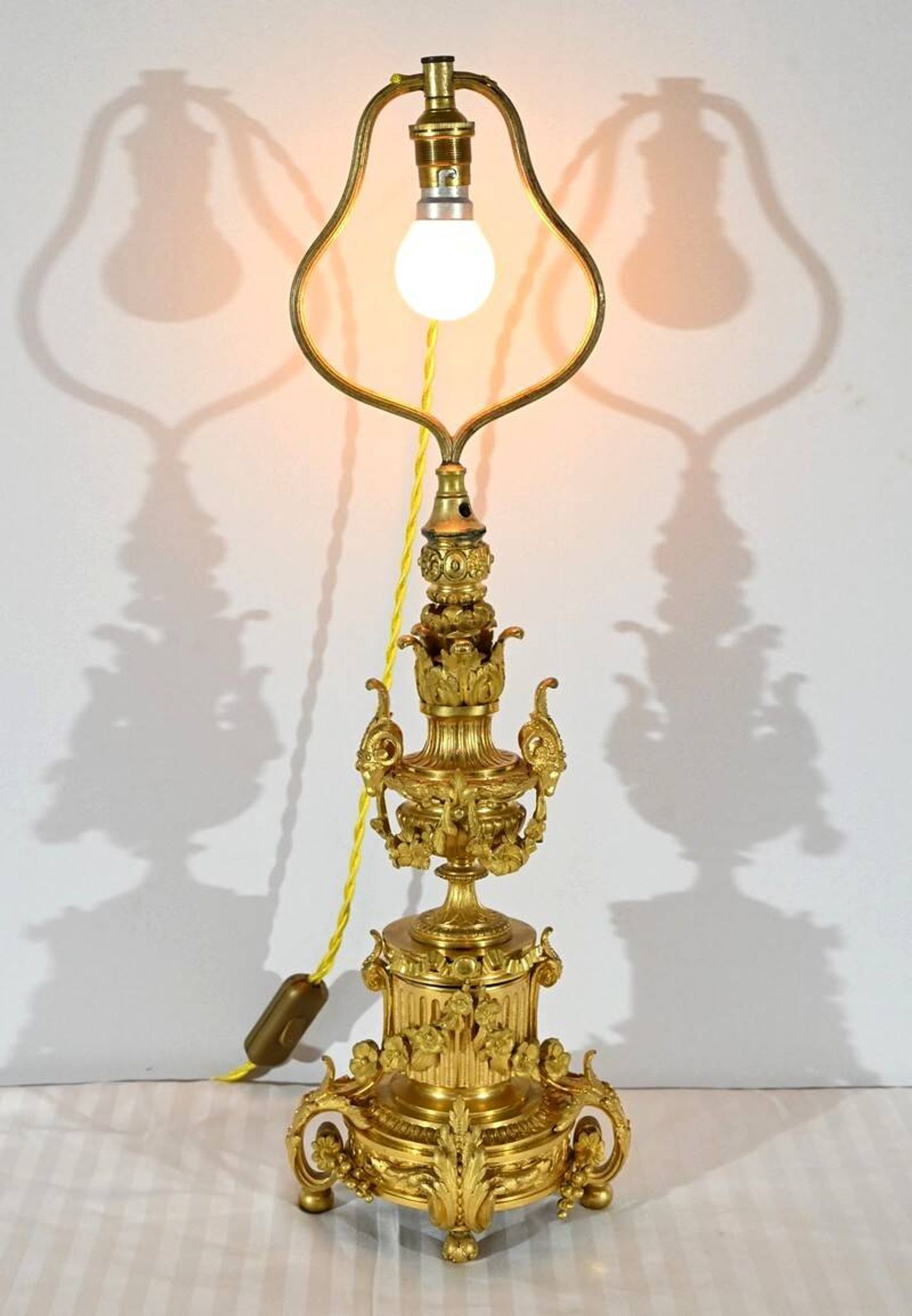 Lampe en Bronze Doré, époque Napoléon III – Milieu XIXe