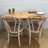 Farm table