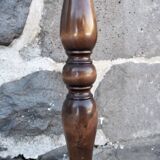 Wooden saddle column
