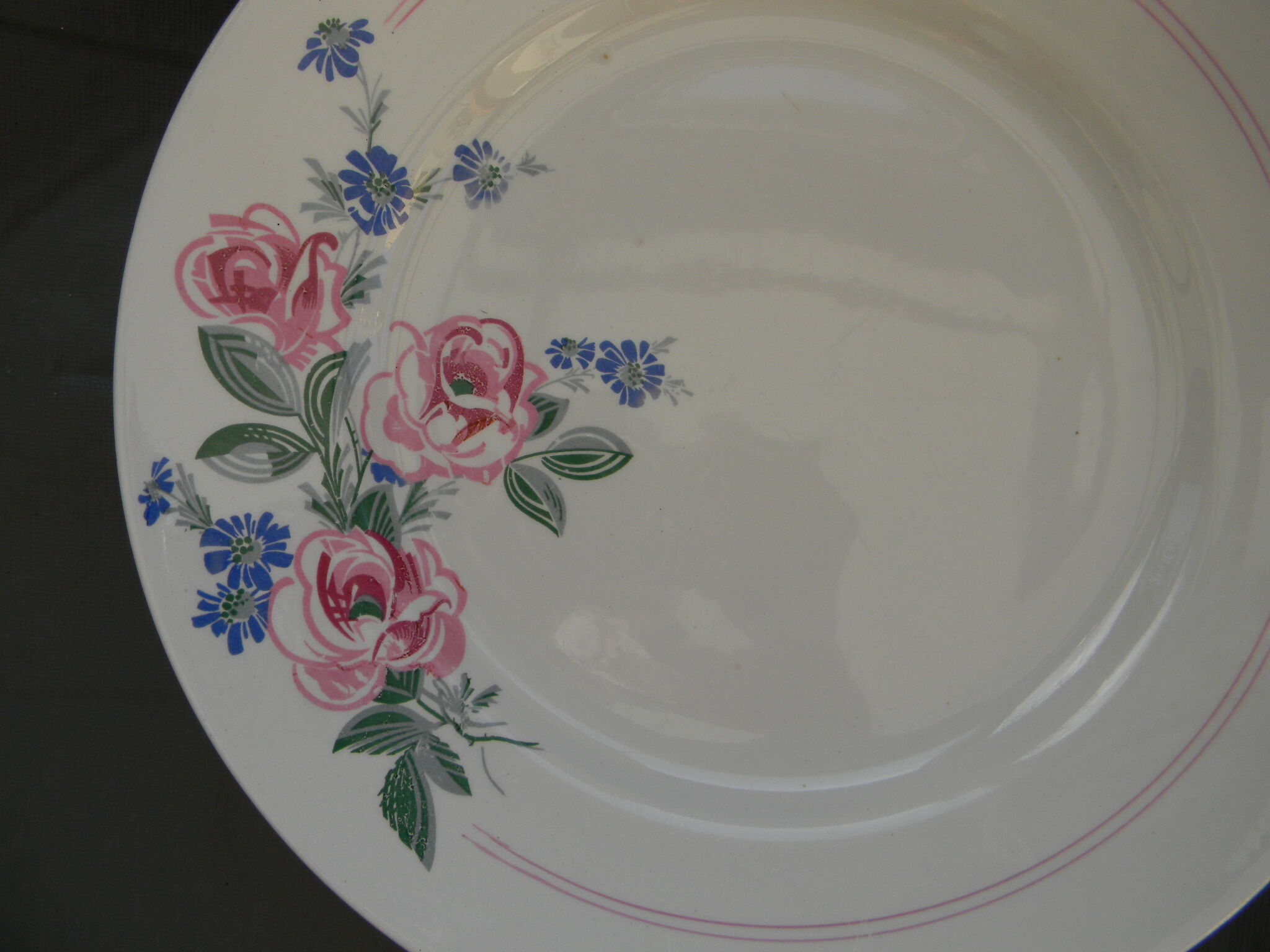 Cake plate, earthenware cup from luneville