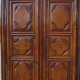 Walnut wardrobe, Louis XIII period