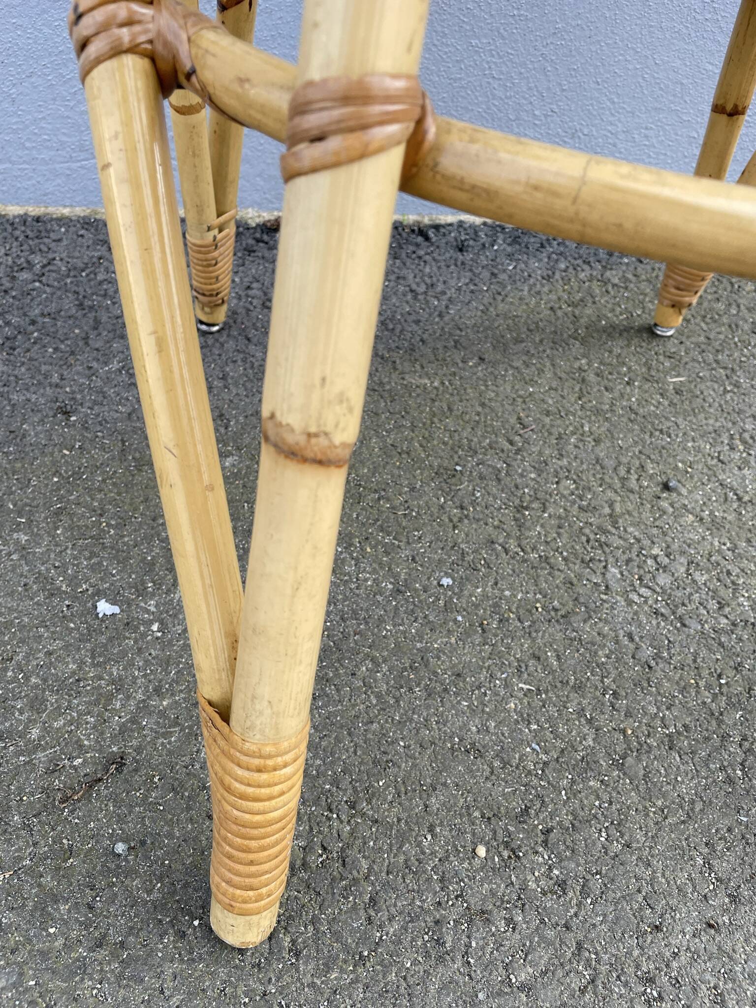 Chaises en rotin  à croisillons