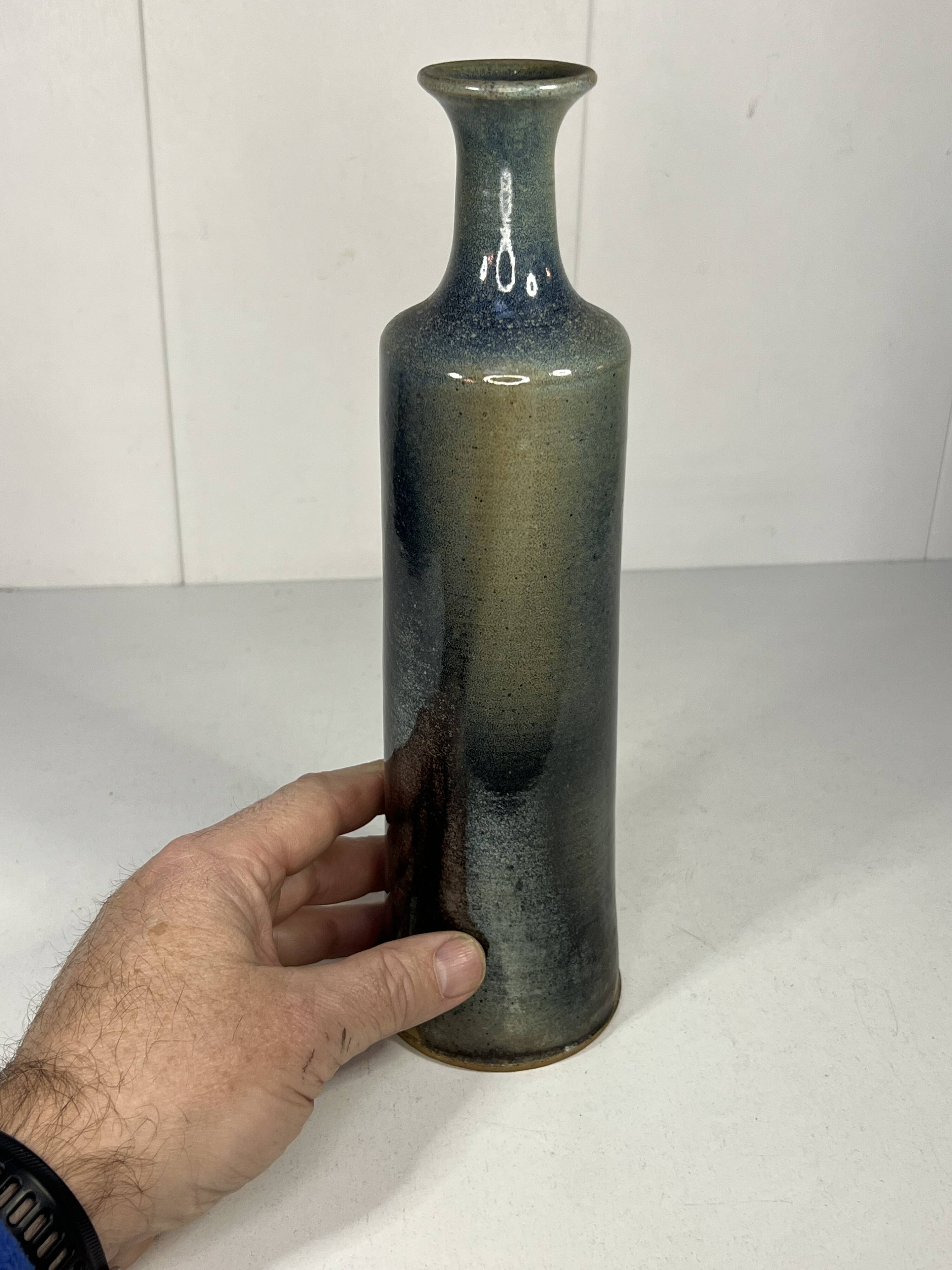 Bottle-shaped vase in glazed stoneware, 20th century design, H: 28cm