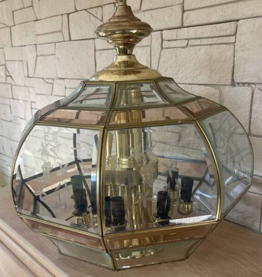 Eight-branch chandelier made of bevelled glass from the 1940s.