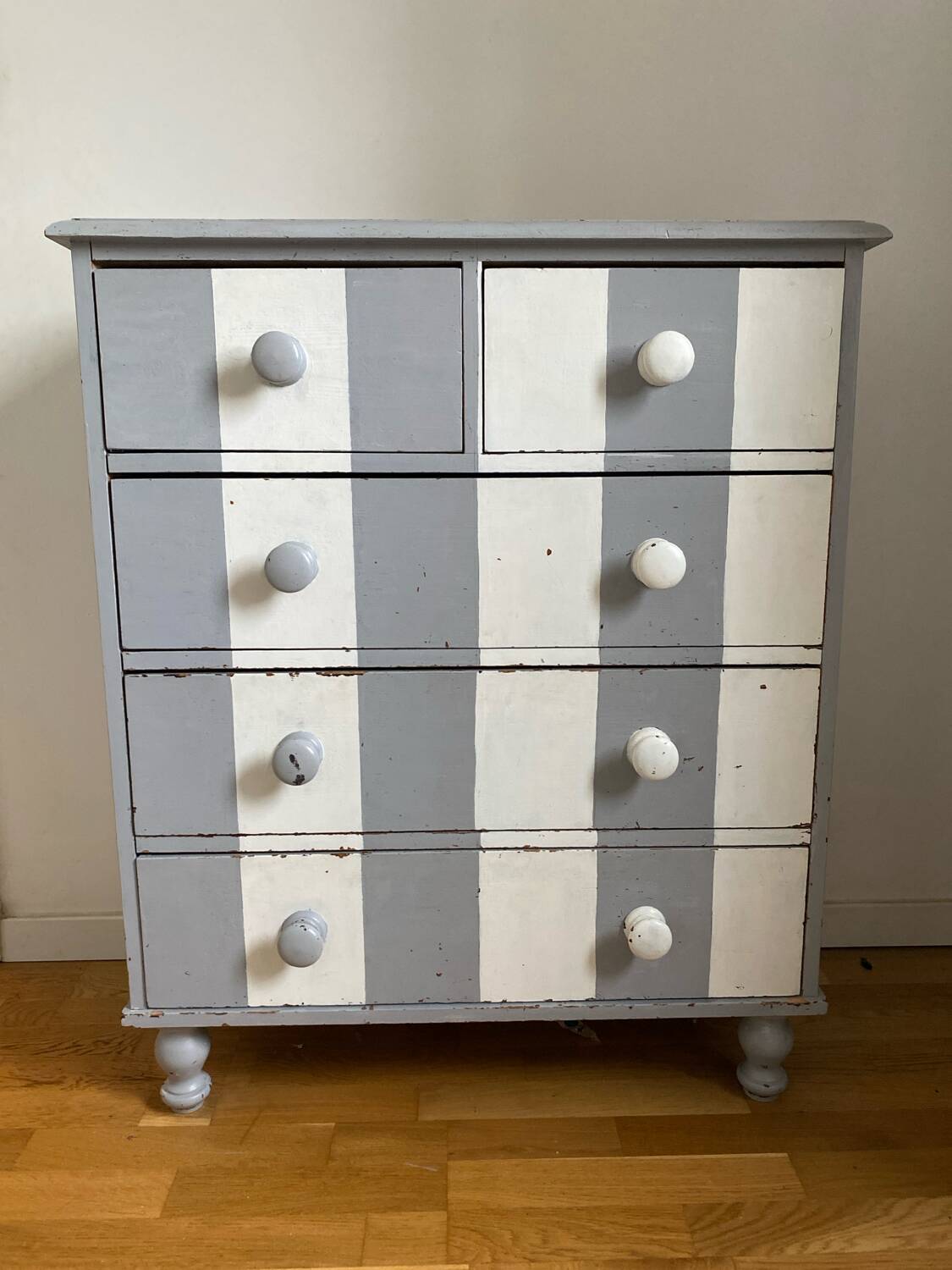 Children's bedroom chest of drawers with 5 drawers