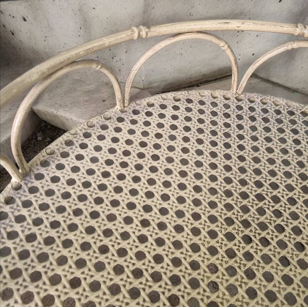 Metal tray with imitation caning