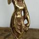 Paire de bougeoirs en bronze, porteuses d’eau