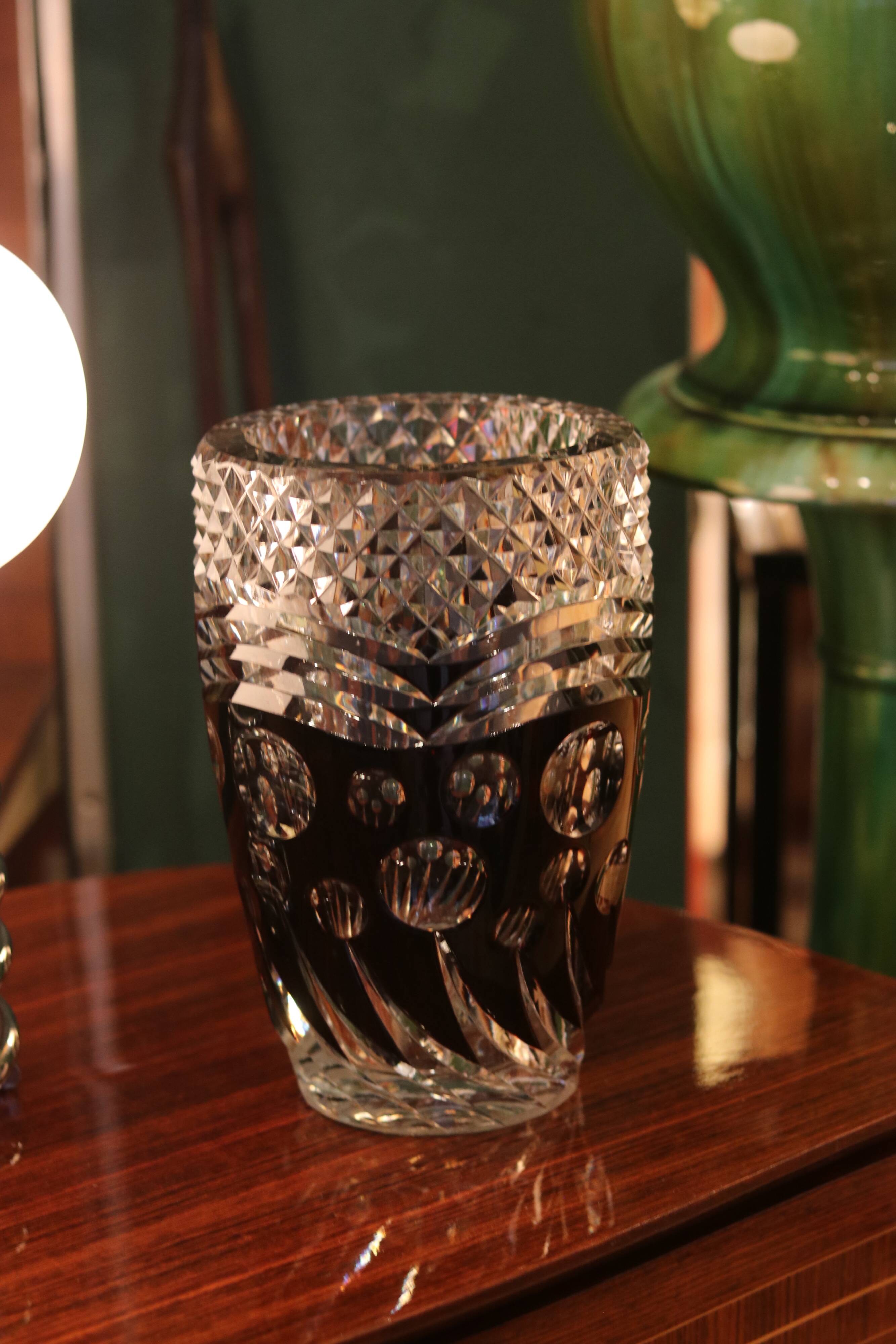 Art Deco vase in two-tone black and clear crystal, Val-Saint-Lambert, circa 19