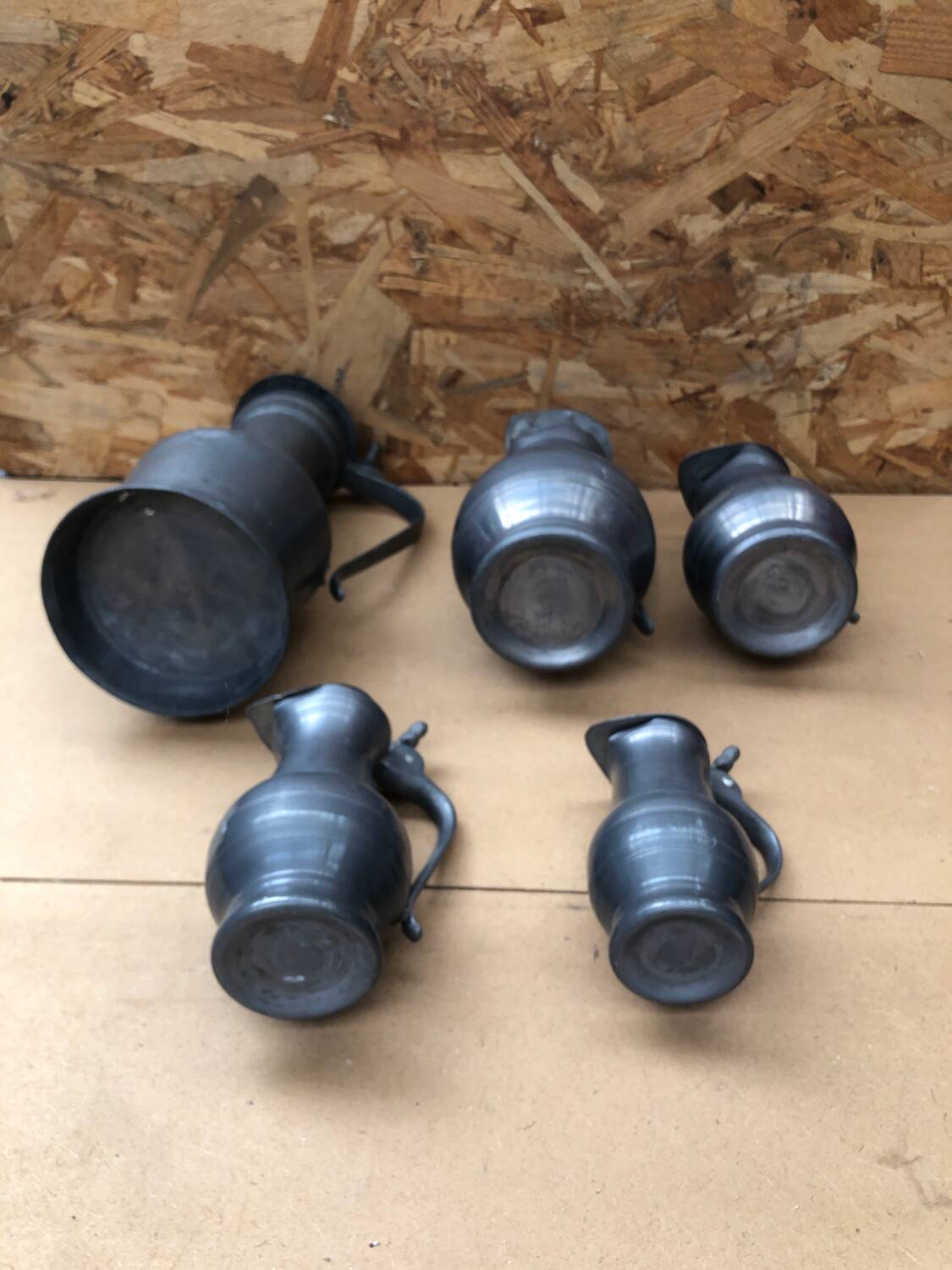 Series 5 old jugs measures vintage pewter pots