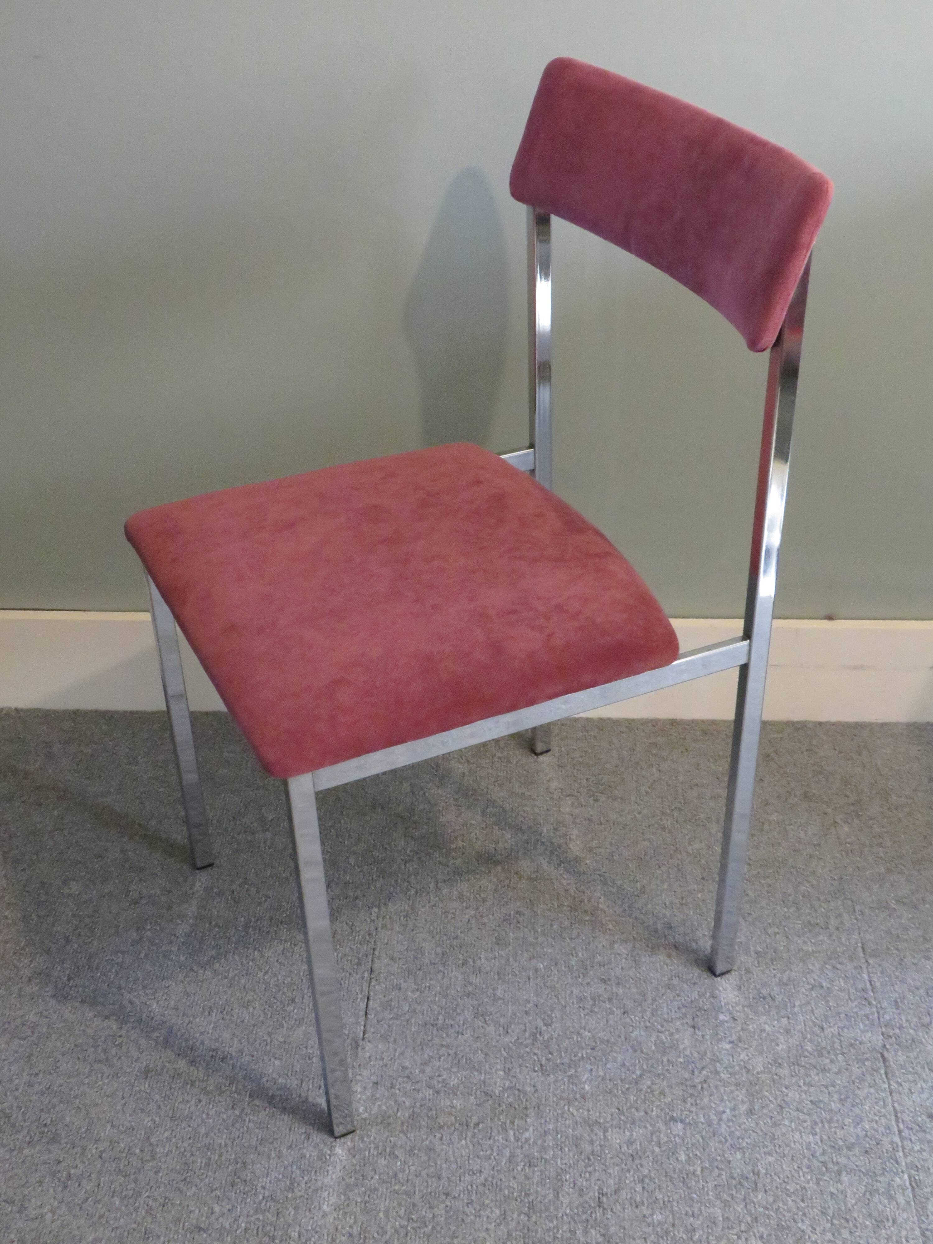 Suite of 6 chairs, Italy 1970s