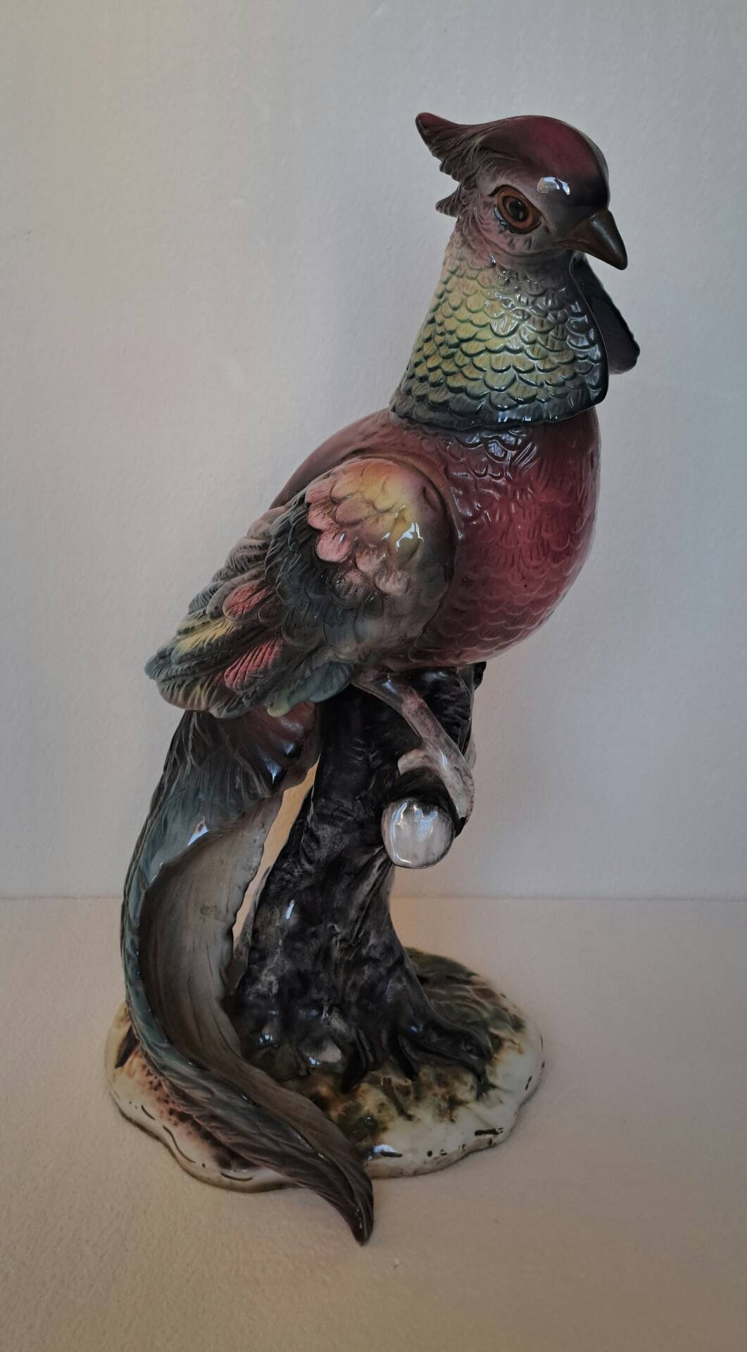Large rooster sculpture in Capodimonte porcelain.