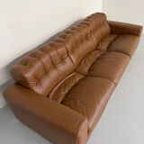 Vintage 1970s De Sede DS-40 camel leather 3-seater sofa.