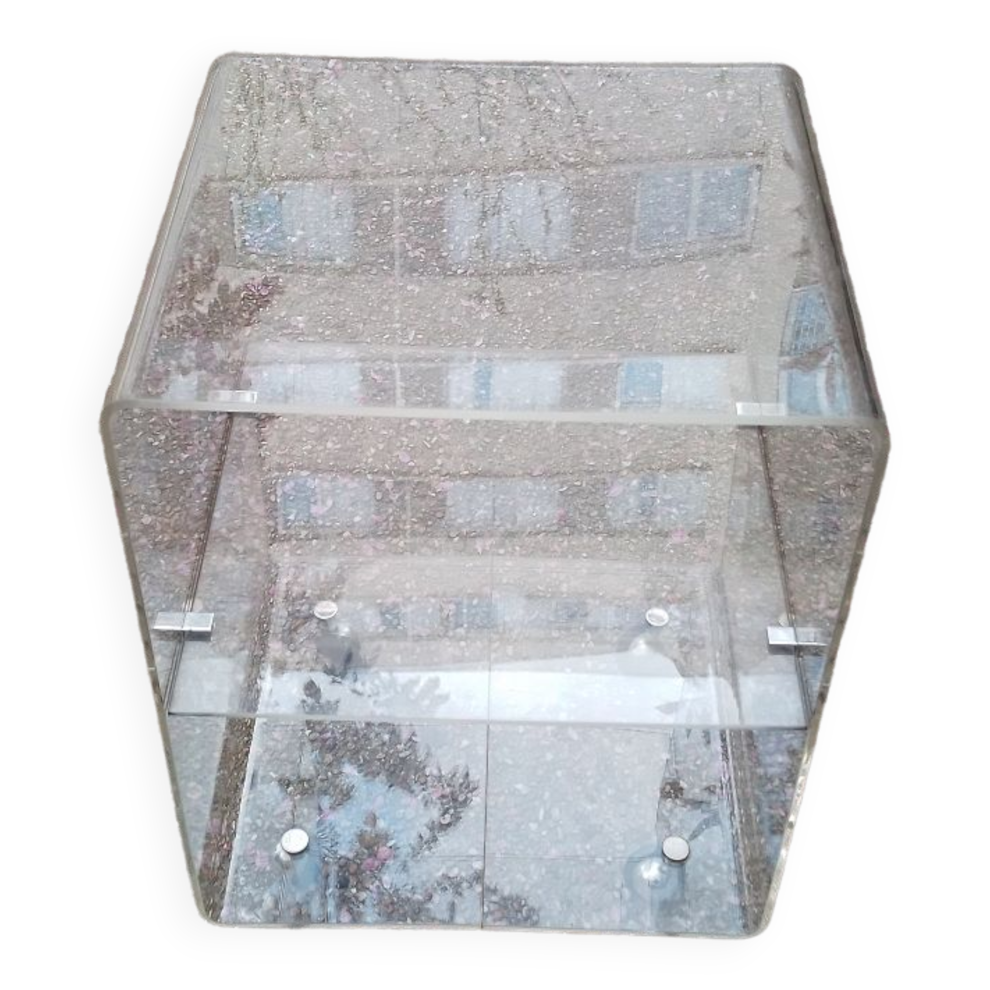 Meuble en plexiglas