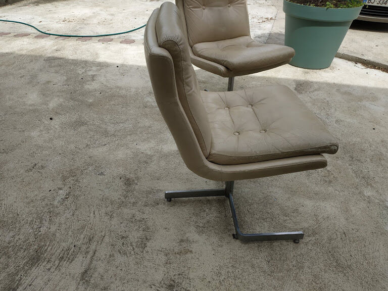 3 armchairs Raphael Raffel