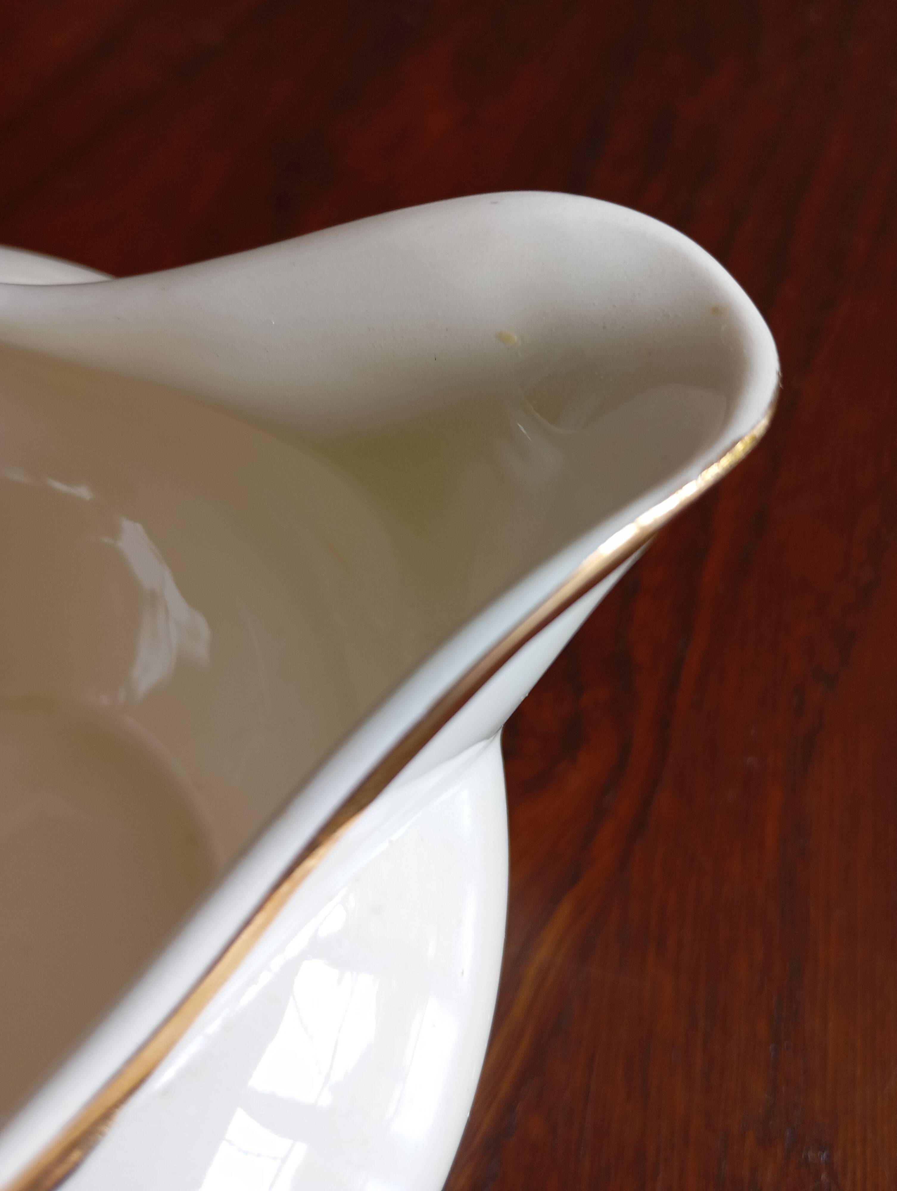 Villeroy & Boch "Biarritz" cream and sugar bowl