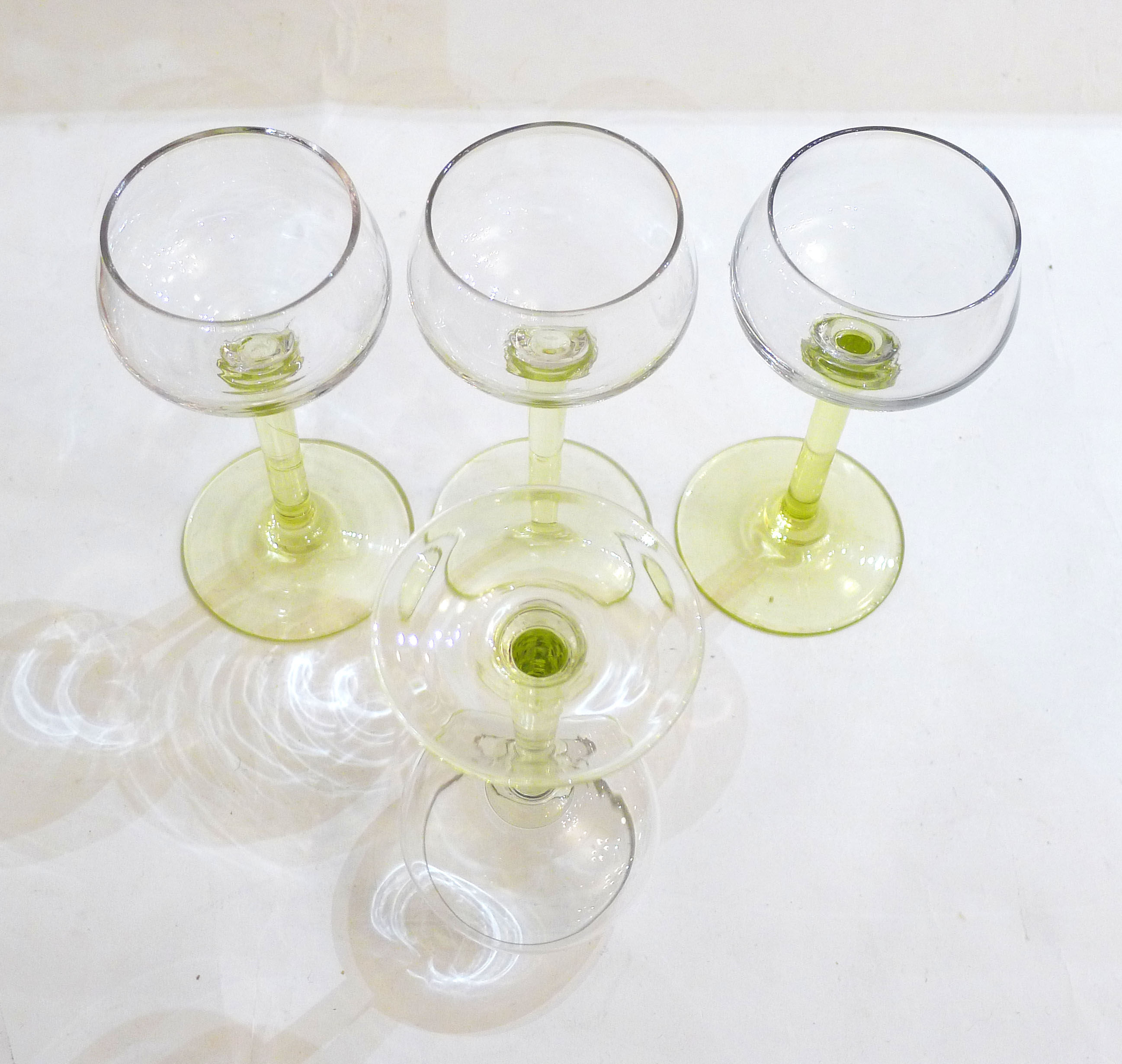 Set de 4 verres à pied vintage