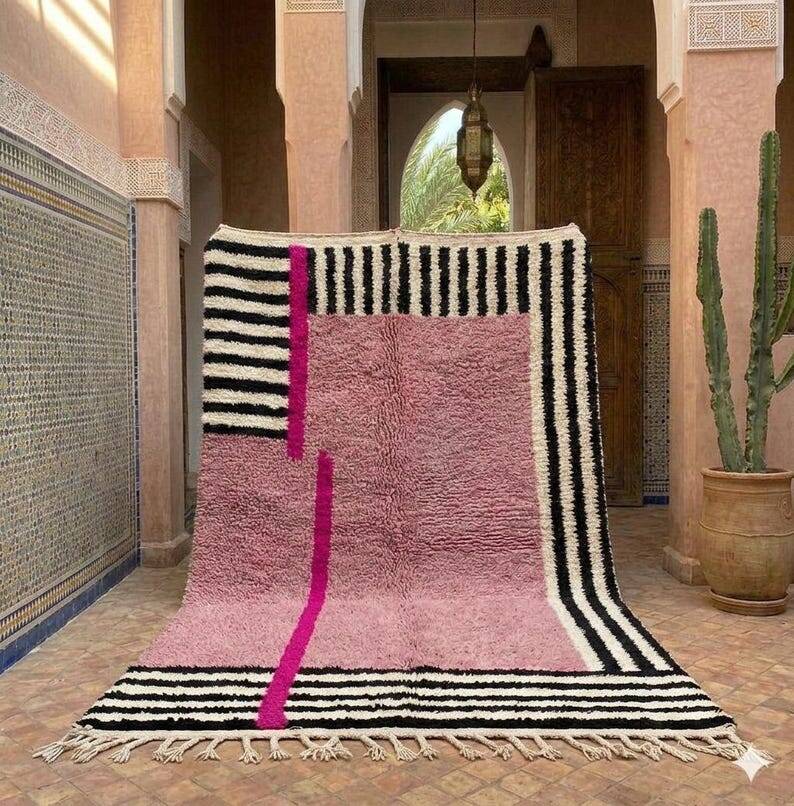 Handmade Moroccan Berber rug 250/250 cm