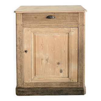 Confiturier/ buffet une porte ancien