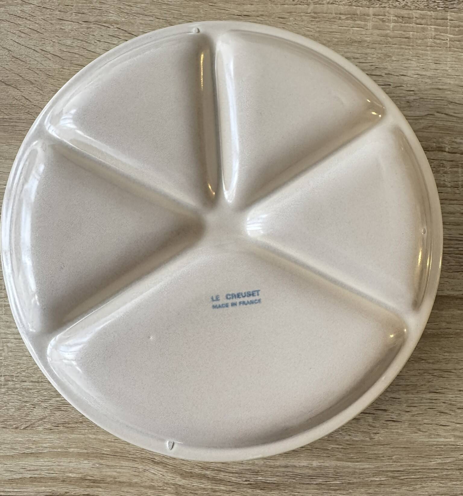 5 vintage beige fondue plates Le Creuset