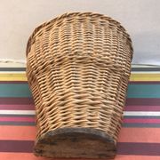 Old harvest basket picking in wick tressé vintage decoration