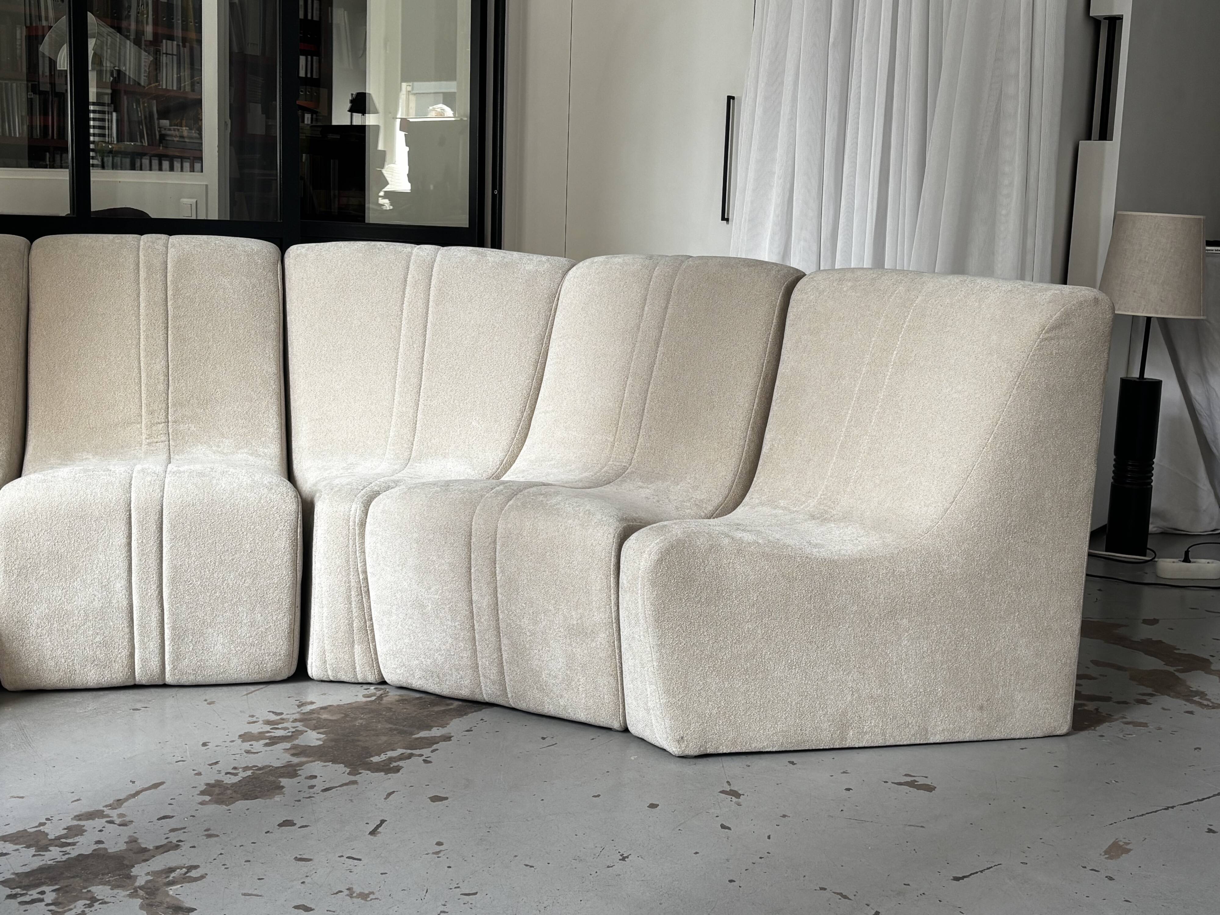 Canapé beige 7 slices vintage