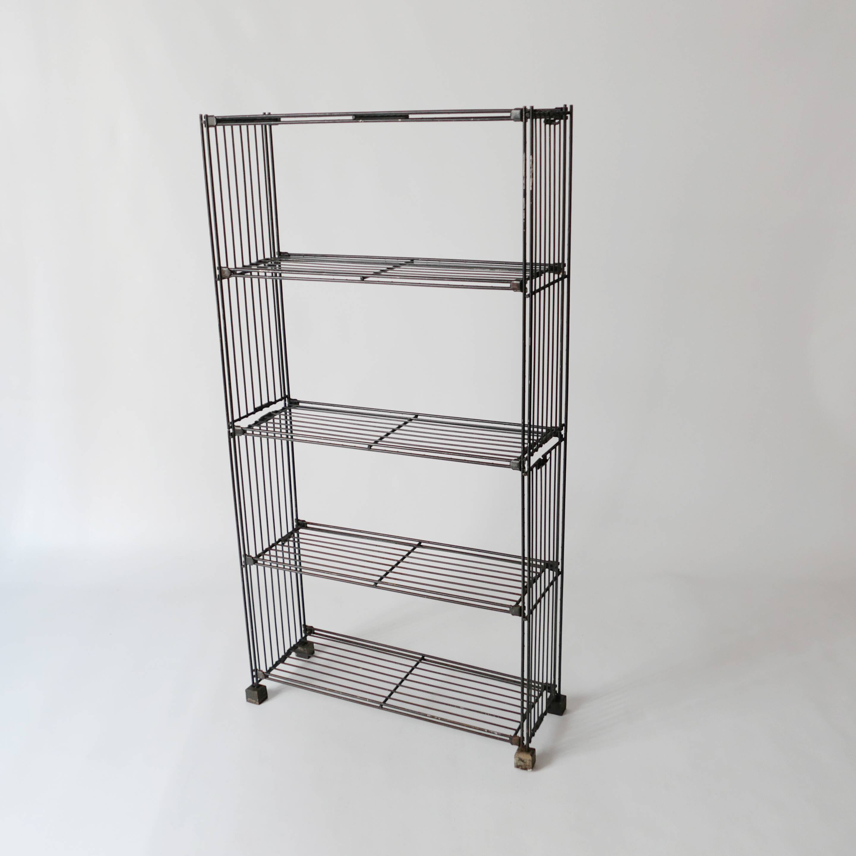 vintage metal bookshelf shelf design Multistrux by Multimueble