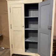 White-cream patinated wardrobe