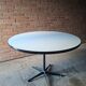 Table Eames 650