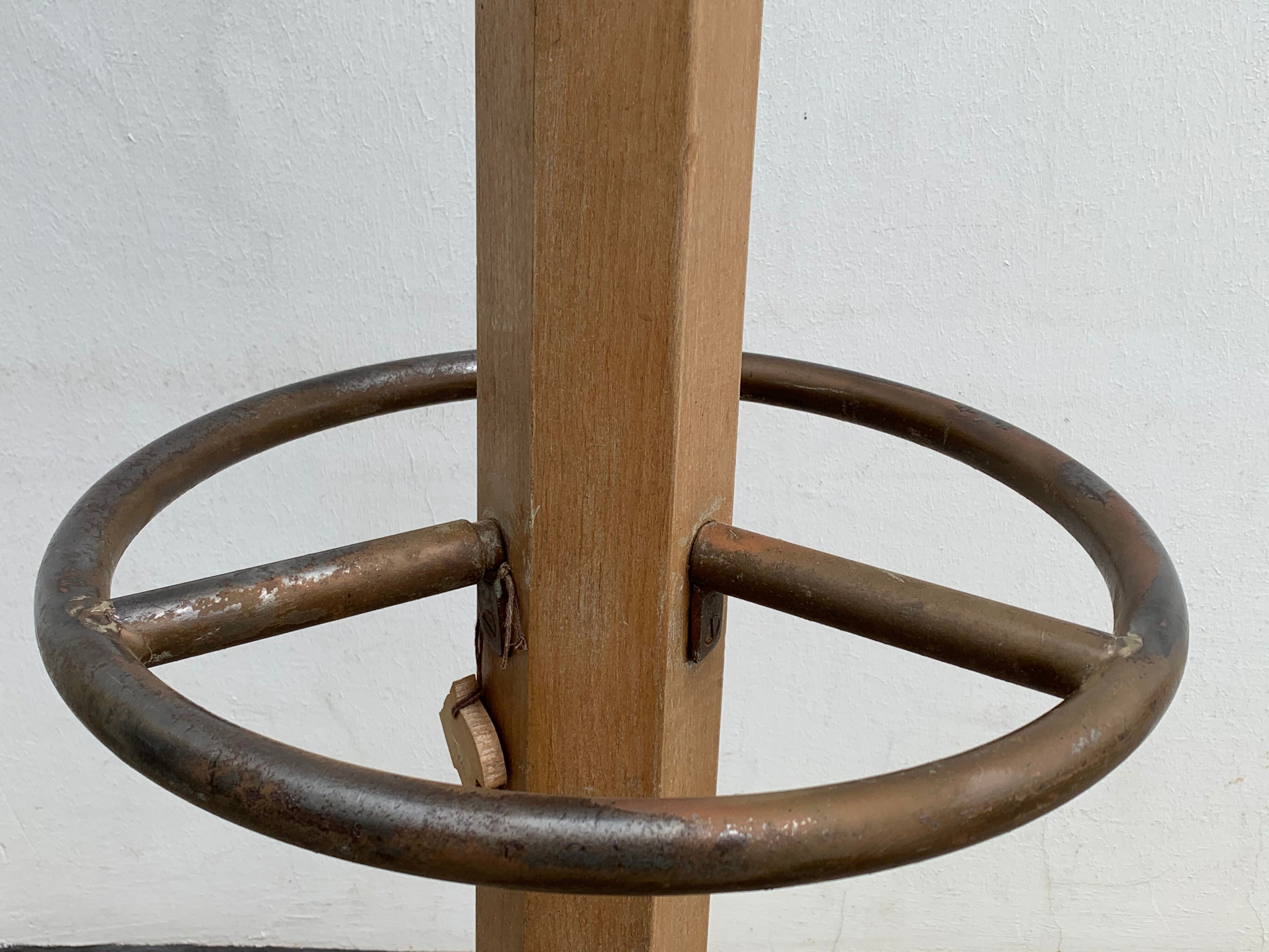 Portemanteau parrot wood tripod 12 black balls Stella 1960