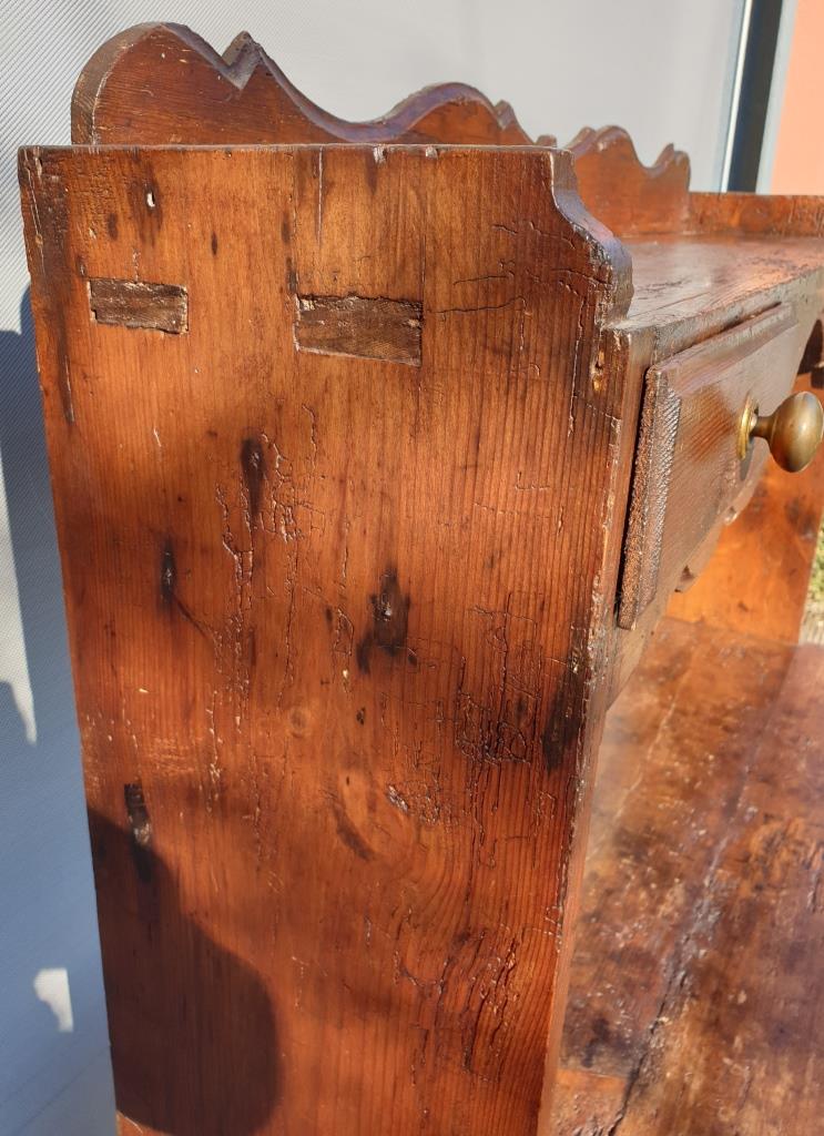 19th-century asymmetrical shelves estaminet display