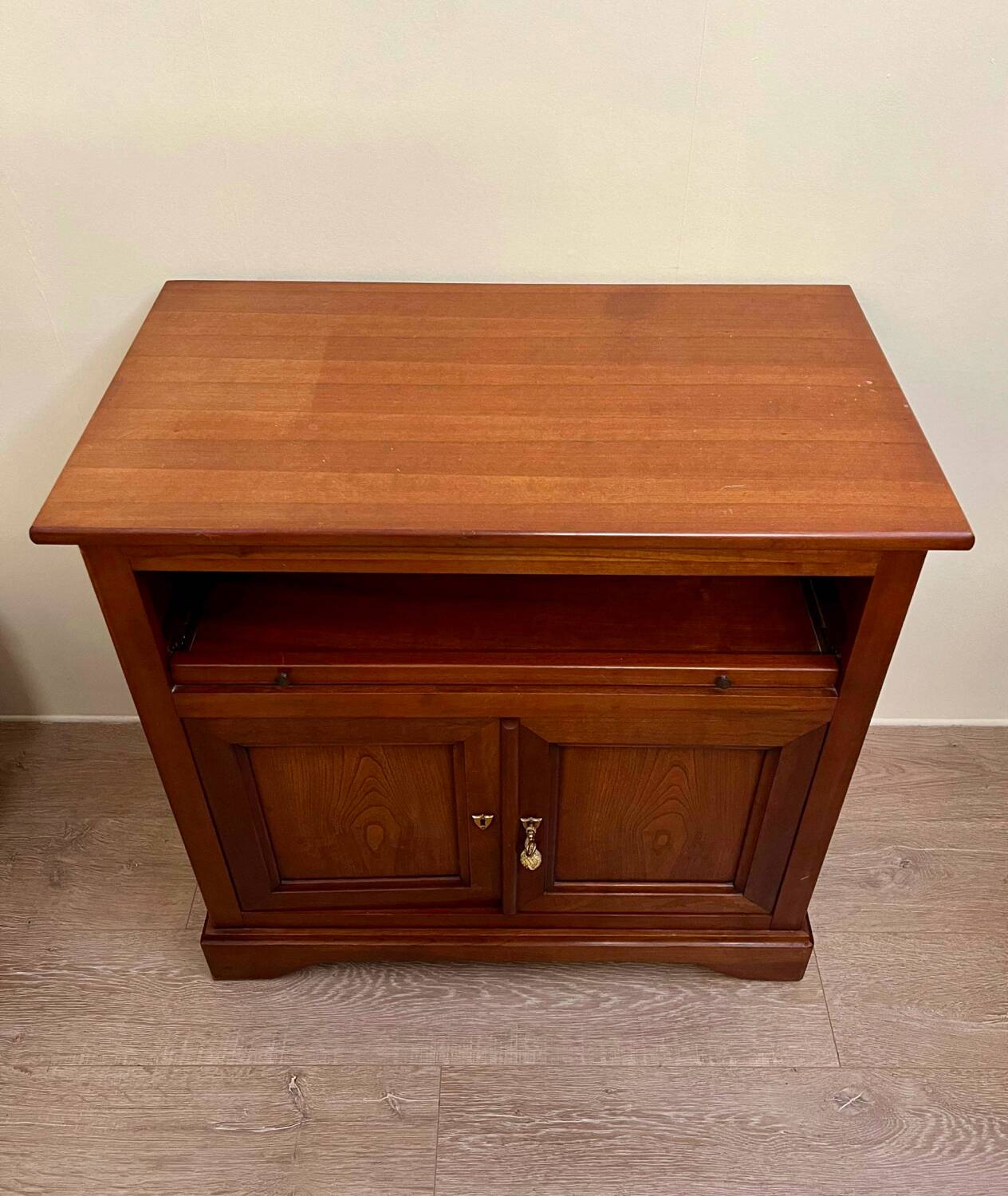 Small 70s TV cabinet in solid cherry wood