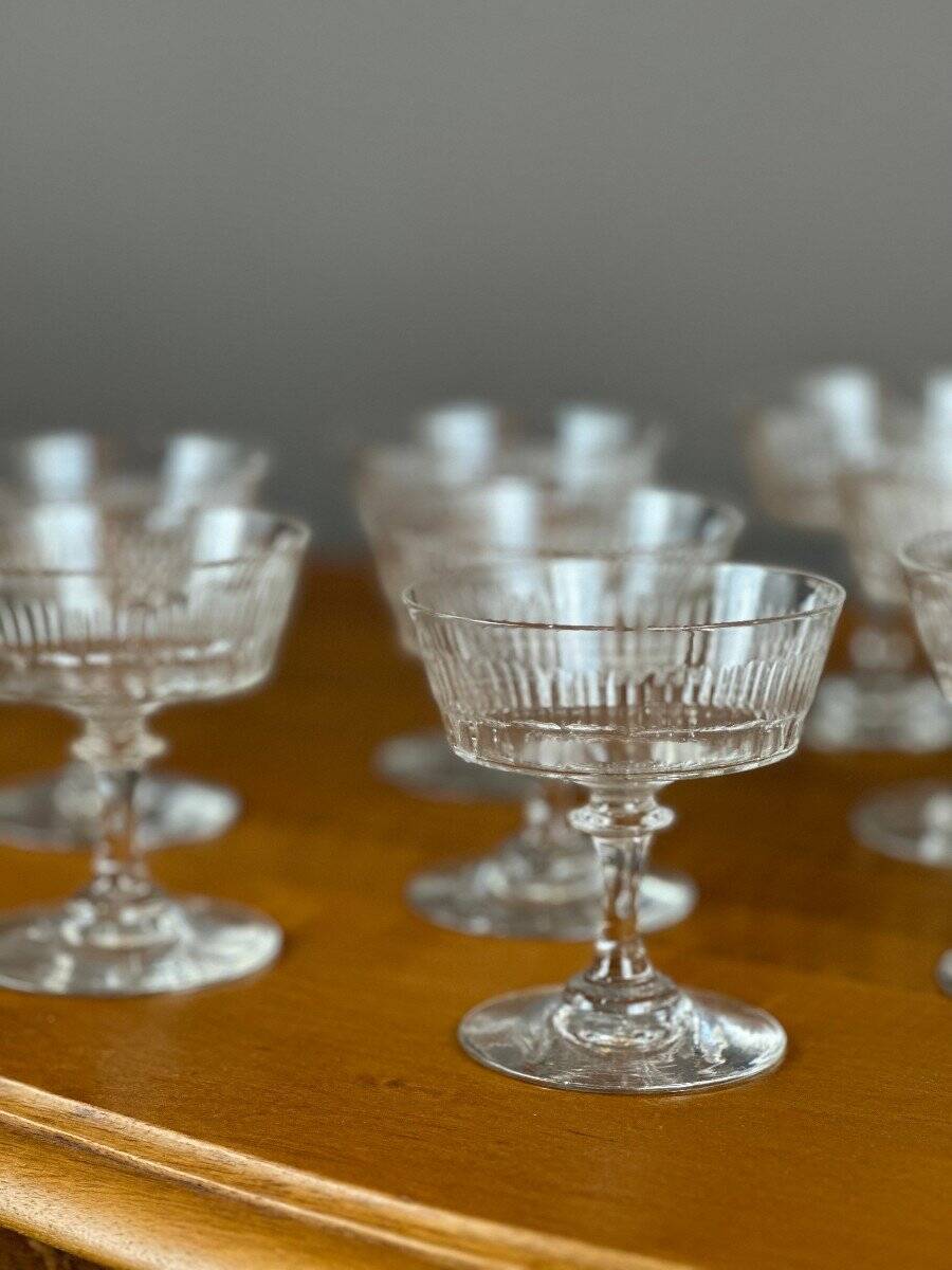 12 crystal champagne glasses, 19th century