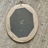 Portrait of a young girl in pastel from the 19th century.