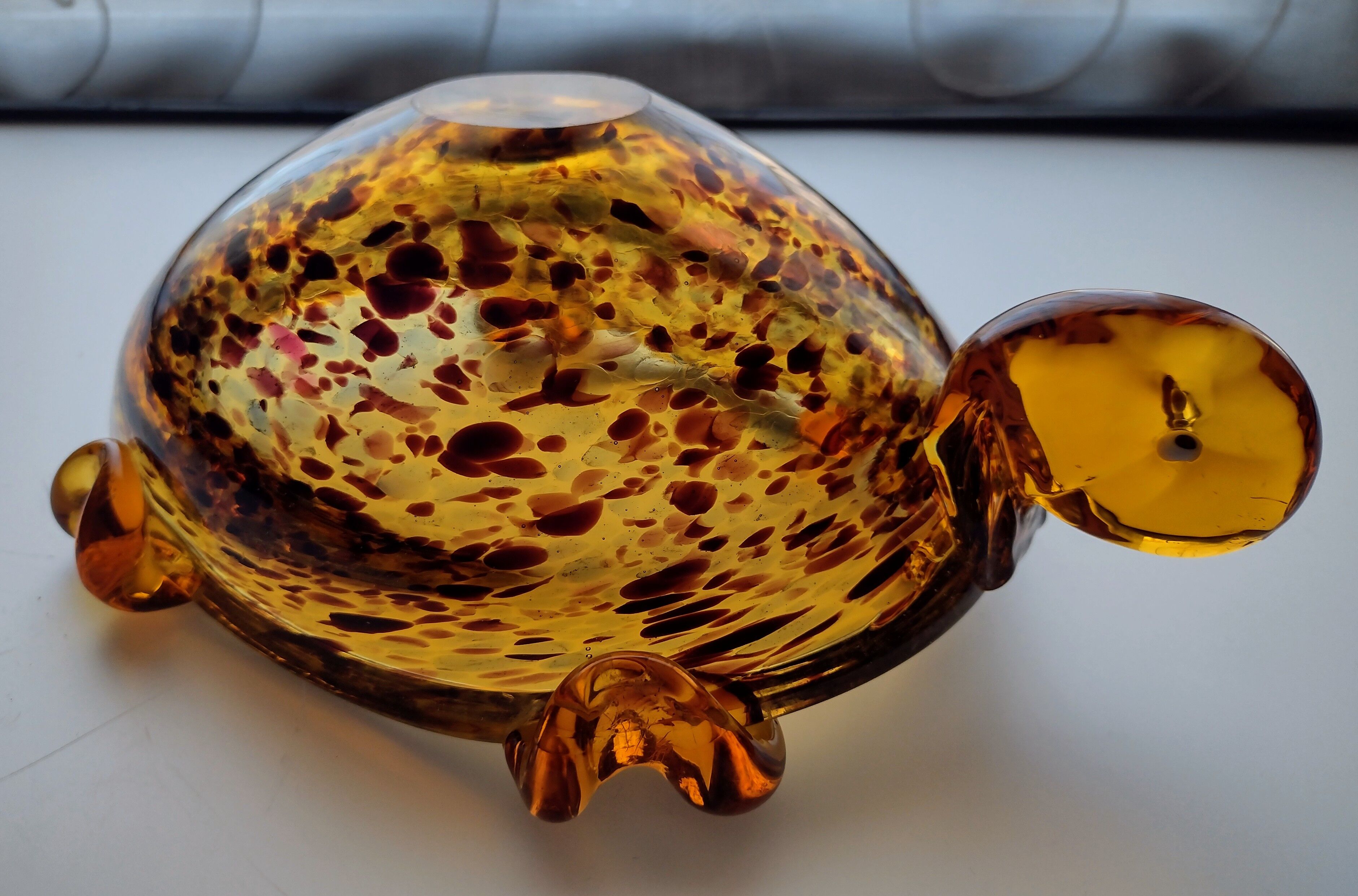 Murano speckled glass tortoise ashtray decoration