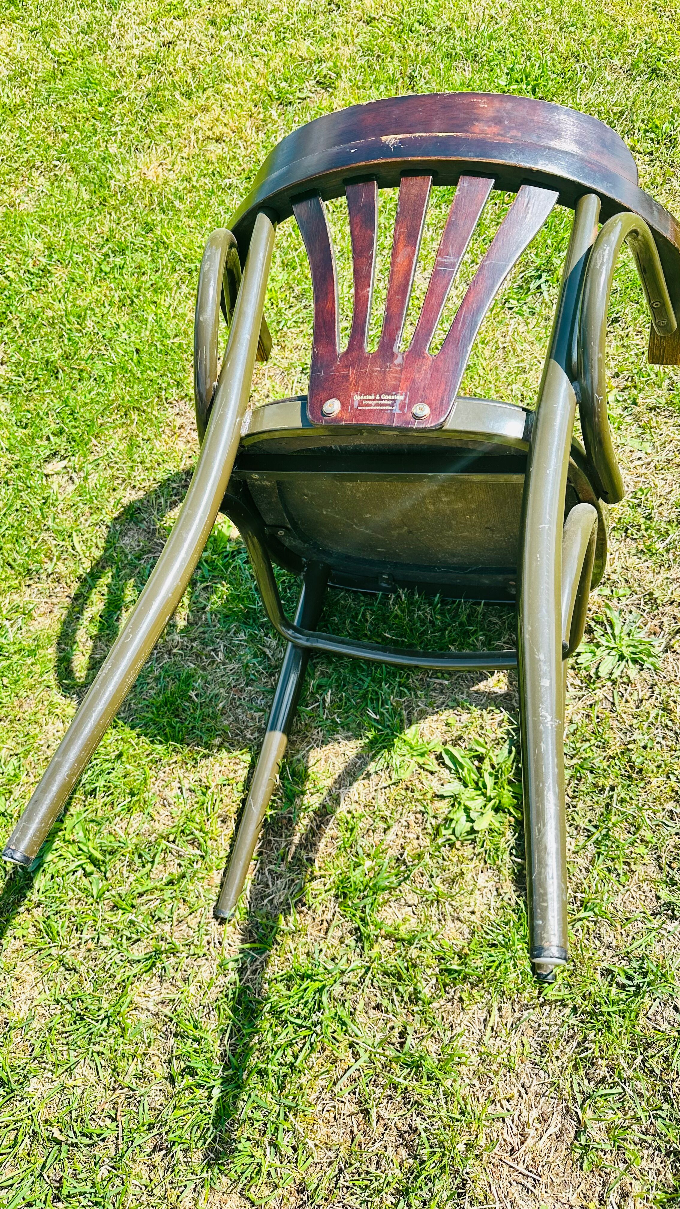 16 Unique Bistro chairs with metal legs